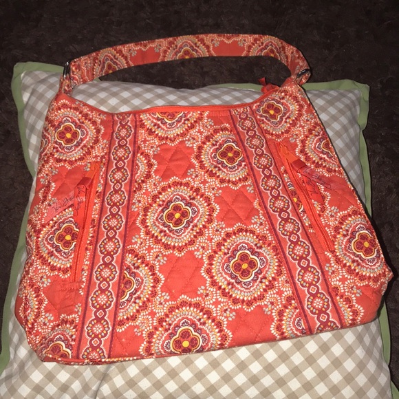 Vera Bradley Handbags - Verá Bradley large shoulder bag